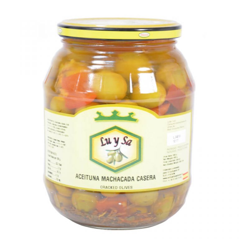 deliciosas aceitunas aliñadas con hueso