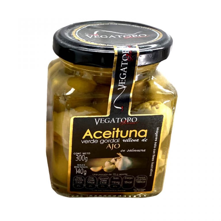 Aceitunas rellenas de ajo en salmuera