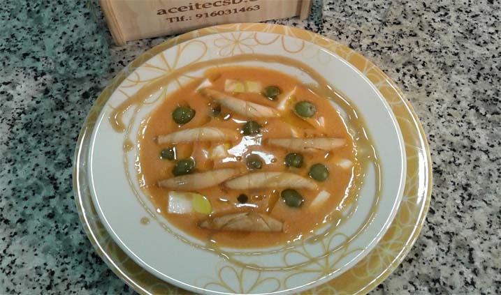 gazpacho cordoves con picapostes