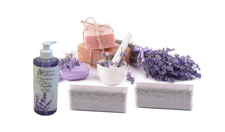 la lavanda, uno de los ingredientes para la cosmética natural